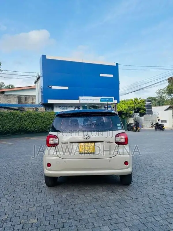Toyota Passo 2016 Car (Used)