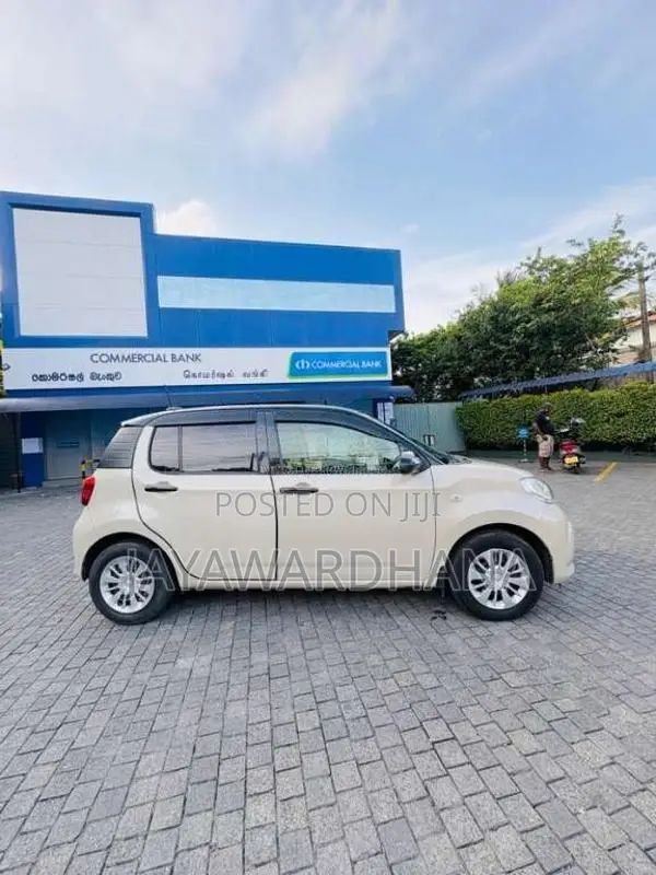 Toyota Passo 2016 Car (Used)