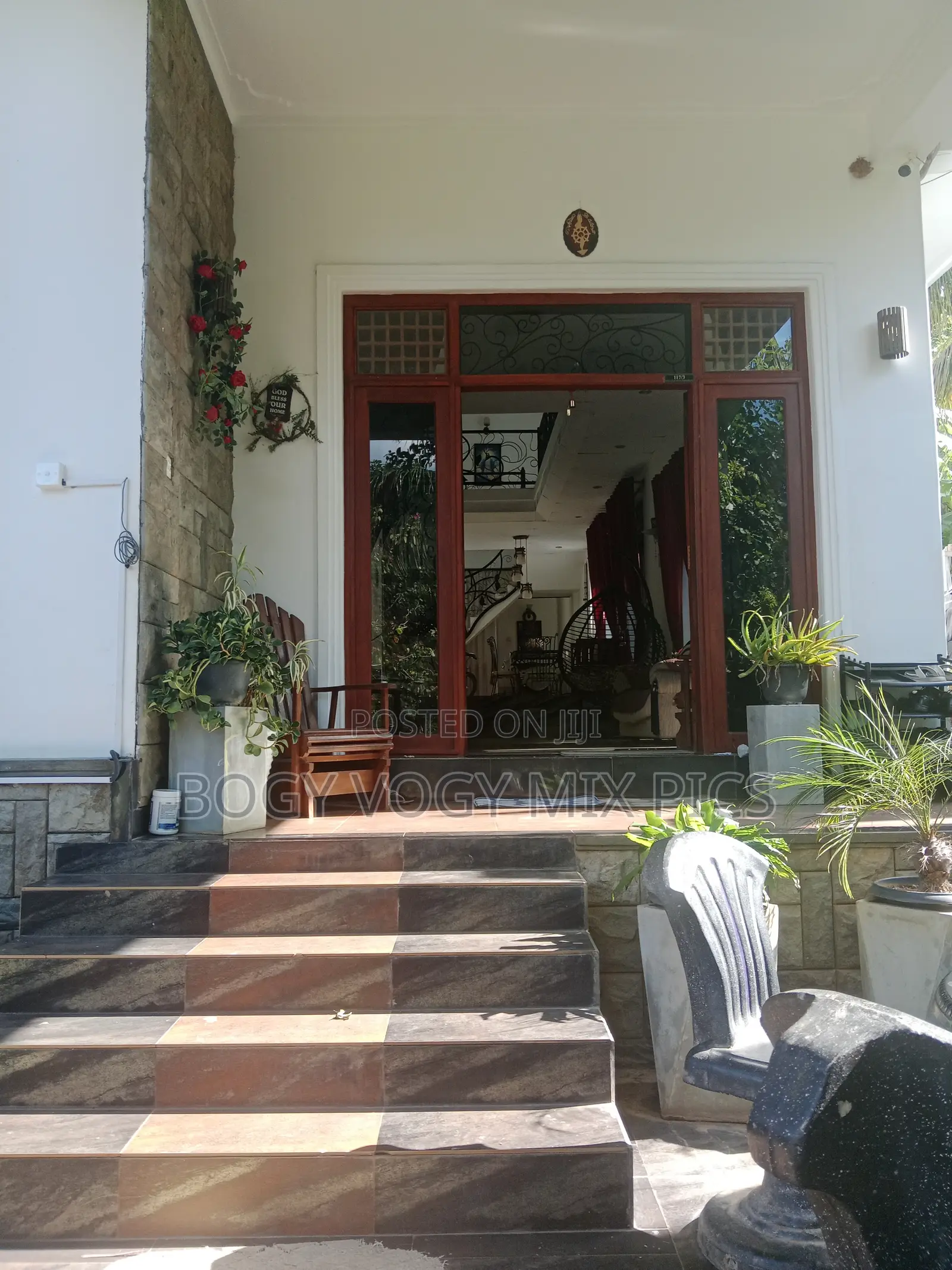 Furnished 3bdrm Apartment in Pallegama Ampitiya for rent