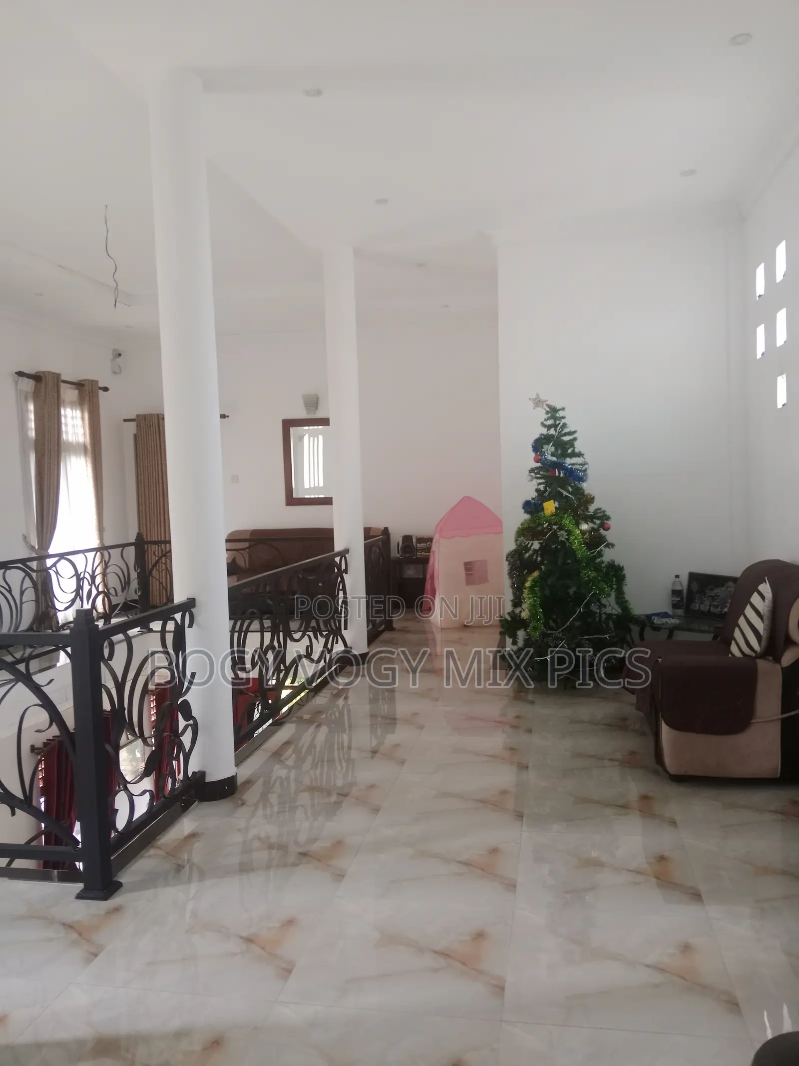 Furnished 3bdrm Apartment in Pallegama Ampitiya for rent