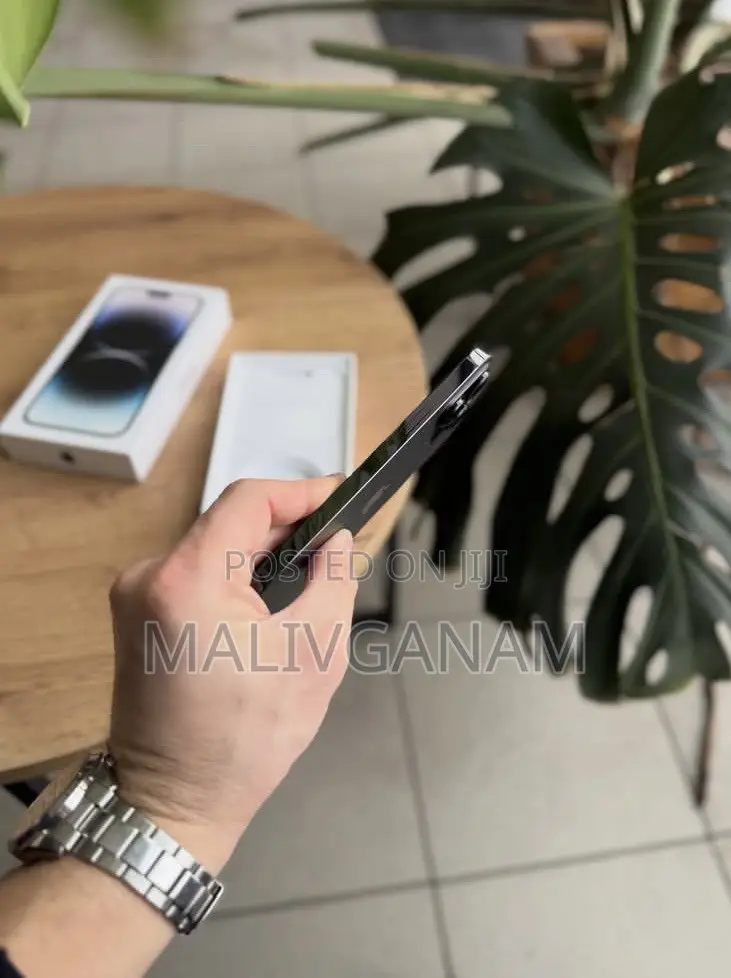 New Apple iPhone 14 Pro Max 256 GB Black