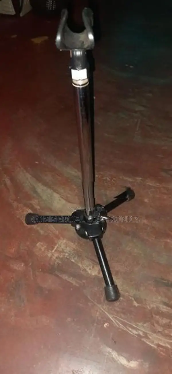 Microphone stand