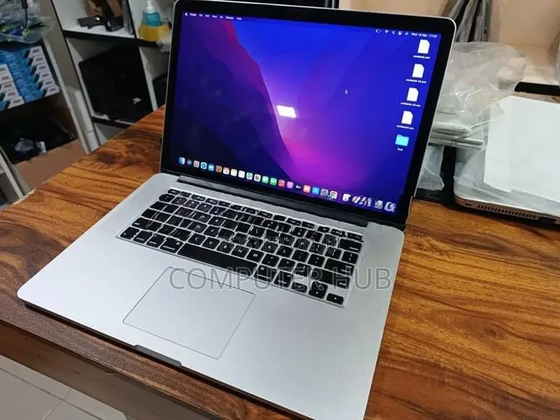 Apple A1398 MacBook Pro 16GB RAM 256GB Flash Storage Laptop