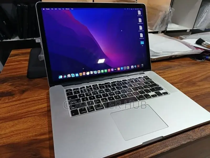 Apple A1398 MacBook Pro 16GB RAM 256GB Flash Storage Laptop
