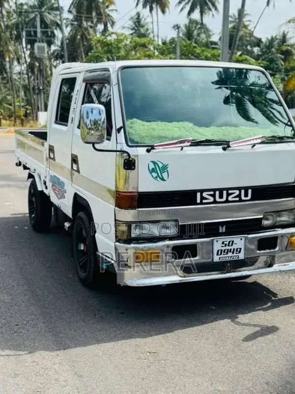 Isuzu Crewcab 1981 Crew Cab (Used)