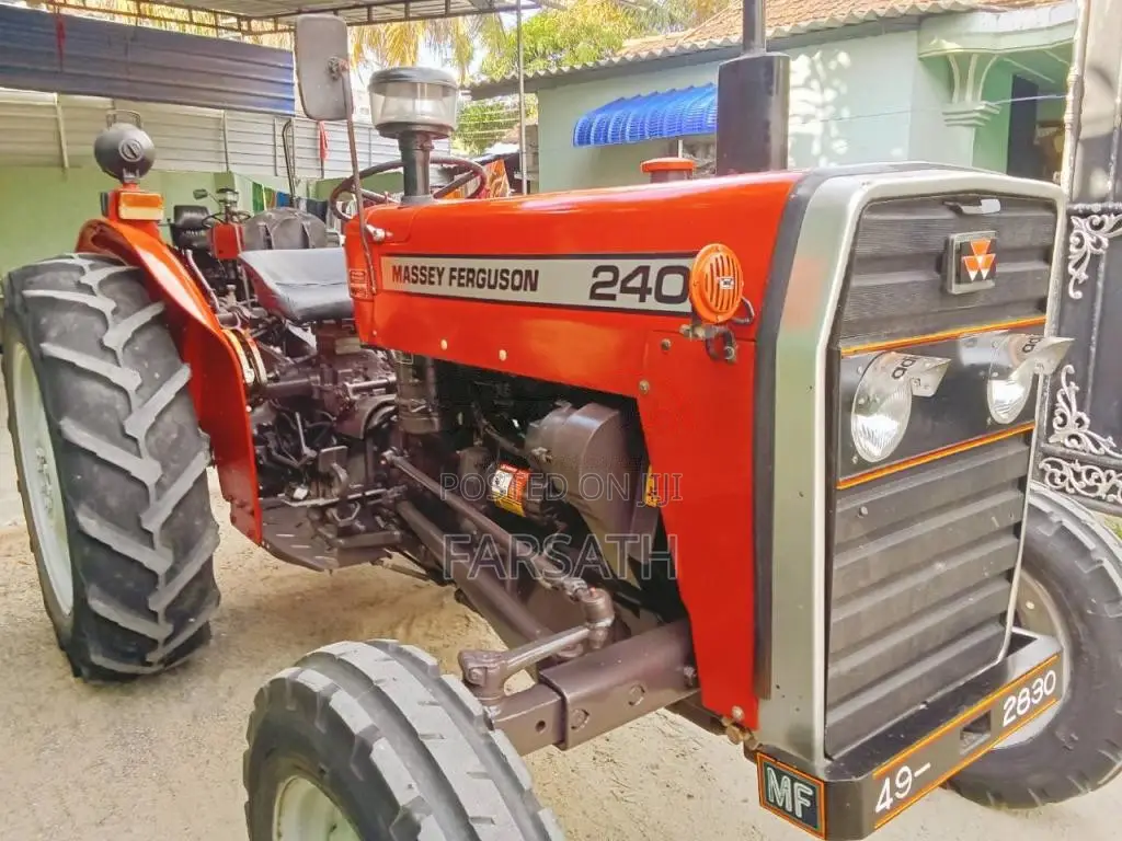 Massey-Ferguson 240 1995 Tractor (Used)