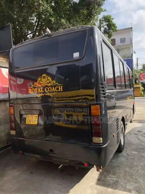 HINO Limousine Liesse 2010 Bus (Used)