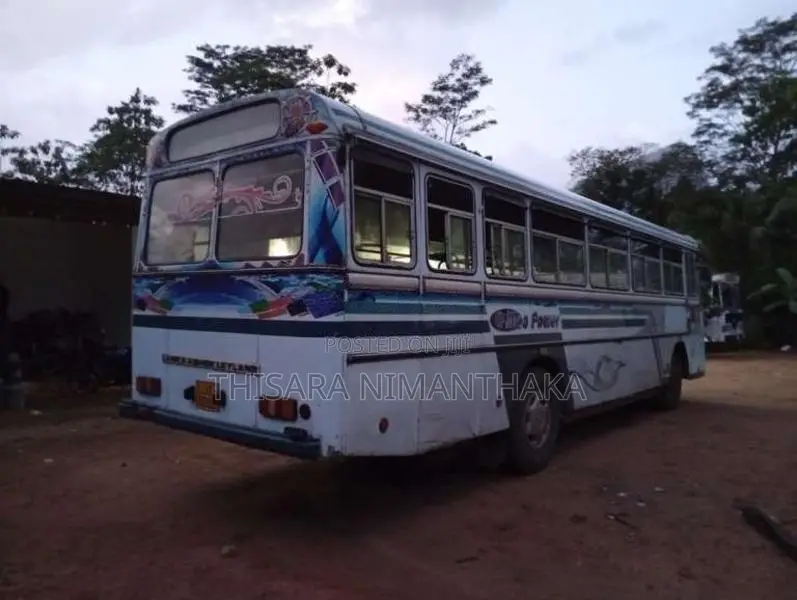 Ashok-Leyland Hino Power 2004 Bus (Used)