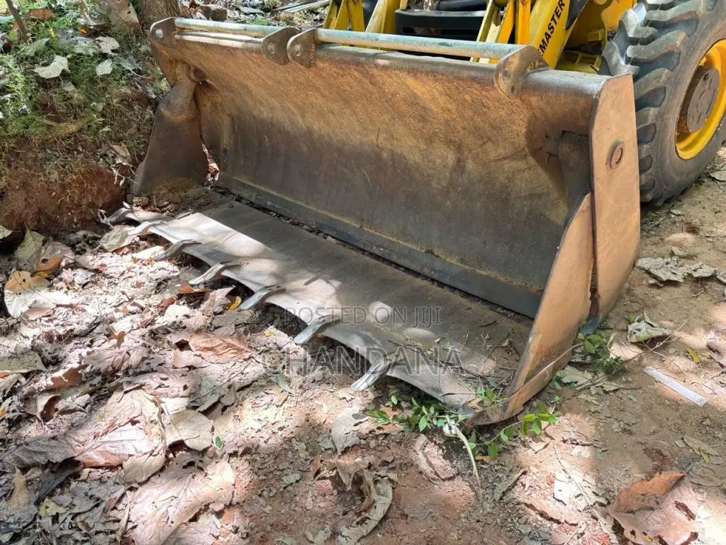 JCB P-08 Side Dashboard 2011 Heavy-Duty (Used)