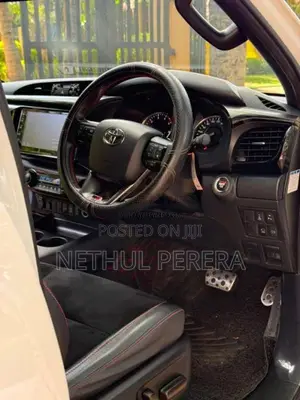 Toyota Hilux 2023 Pickup (Used)