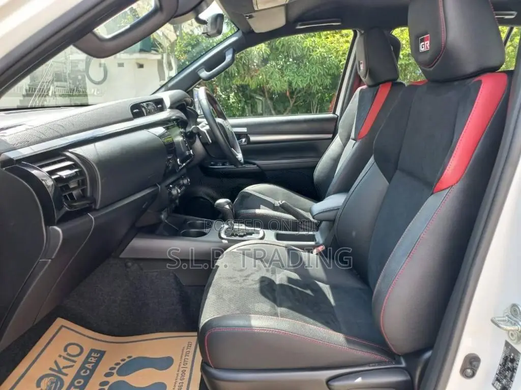 Toyota ZGR Sport 2026 Pickup (Used)