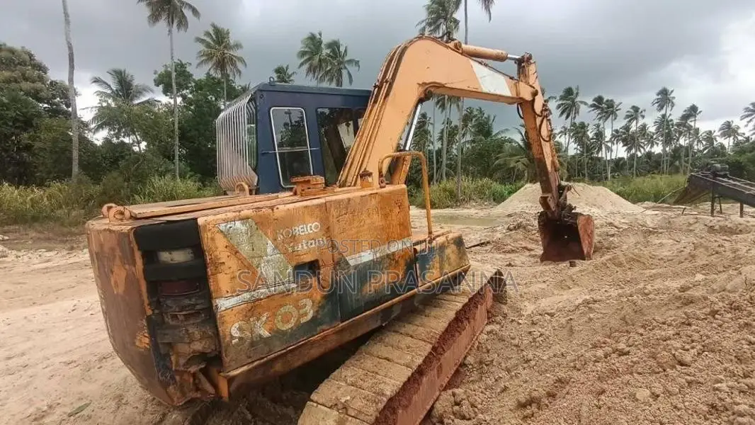 Kobelco Yutani SK03 2015 Heavy-Duty (Used)