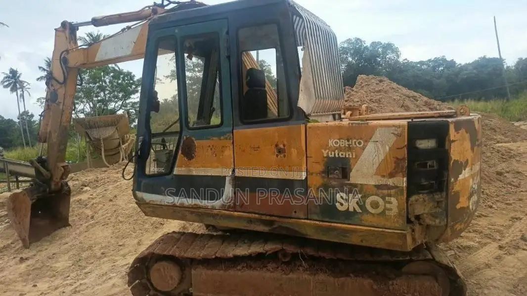 Kobelco Yutani SK03 2015 Heavy-Duty (Used)