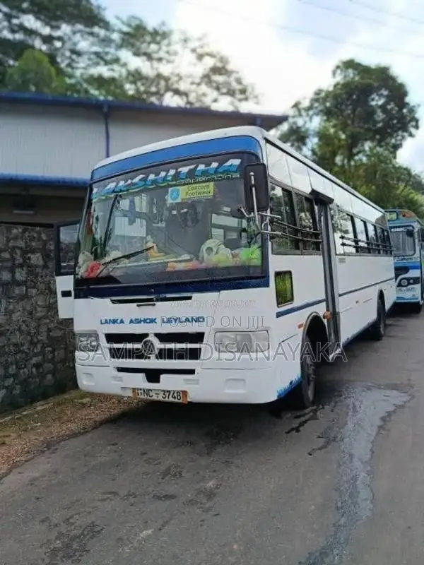 Ashok-Leyland Lynx 2014 Bus (Used)