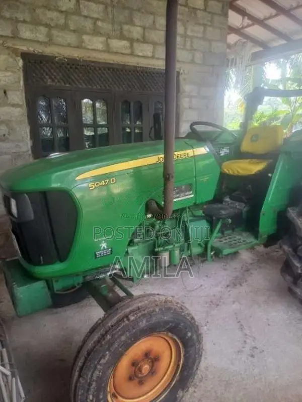 John-Deere 5047 2013 Tractor (Used)