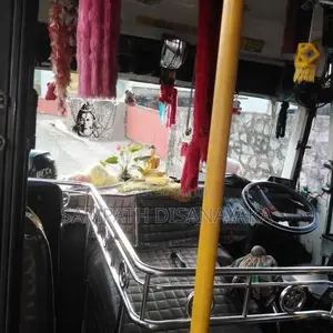 Ashok-Leyland Lynx 2014 Bus (Used)