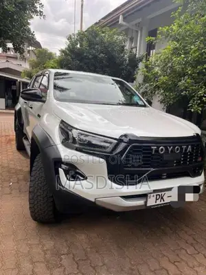 Toyota Hilux GR 2024 Pickup (Used)