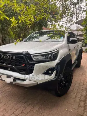 Toyota Hilux GR 2024 Pickup (Used)