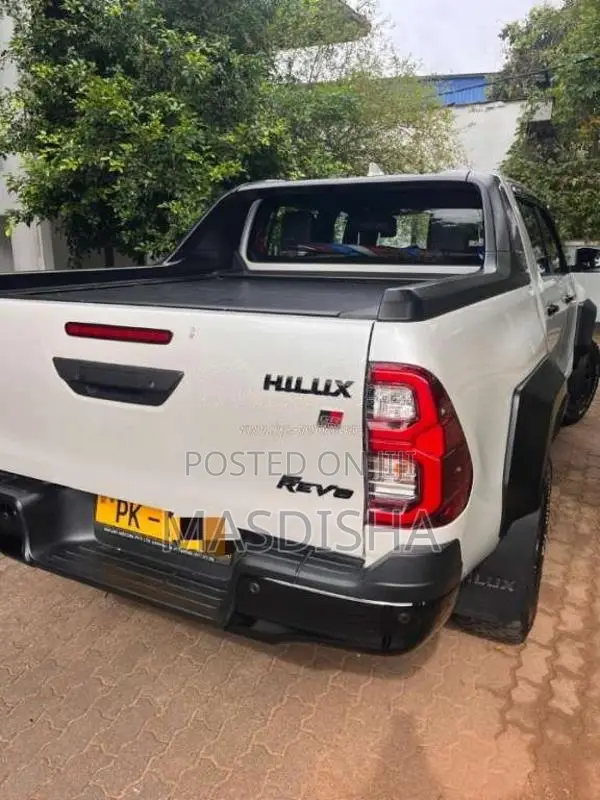 Toyota Hilux GR 2024 Pickup (Used)