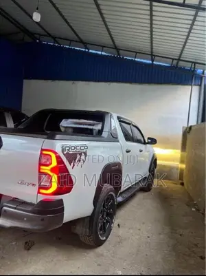 Toyota ROCO 2025 Crew Cab (Used)