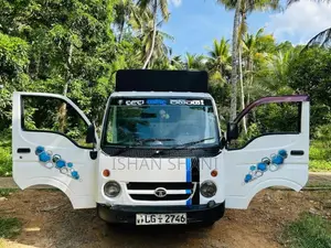 Tata Dimo Batta 2009 Lorry (Used)
