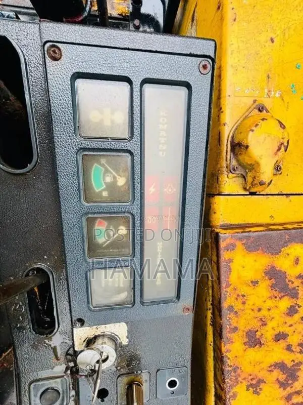 Komatsu Pc30-6 2025 Heavy-Duty (Used)