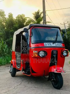 Bajaj 4 stroke 2011 Three Wheel (Used)