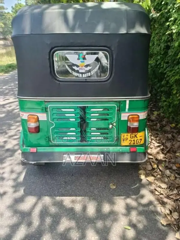 Bajaj 2 Stroke 2001 Three Wheel (Used)