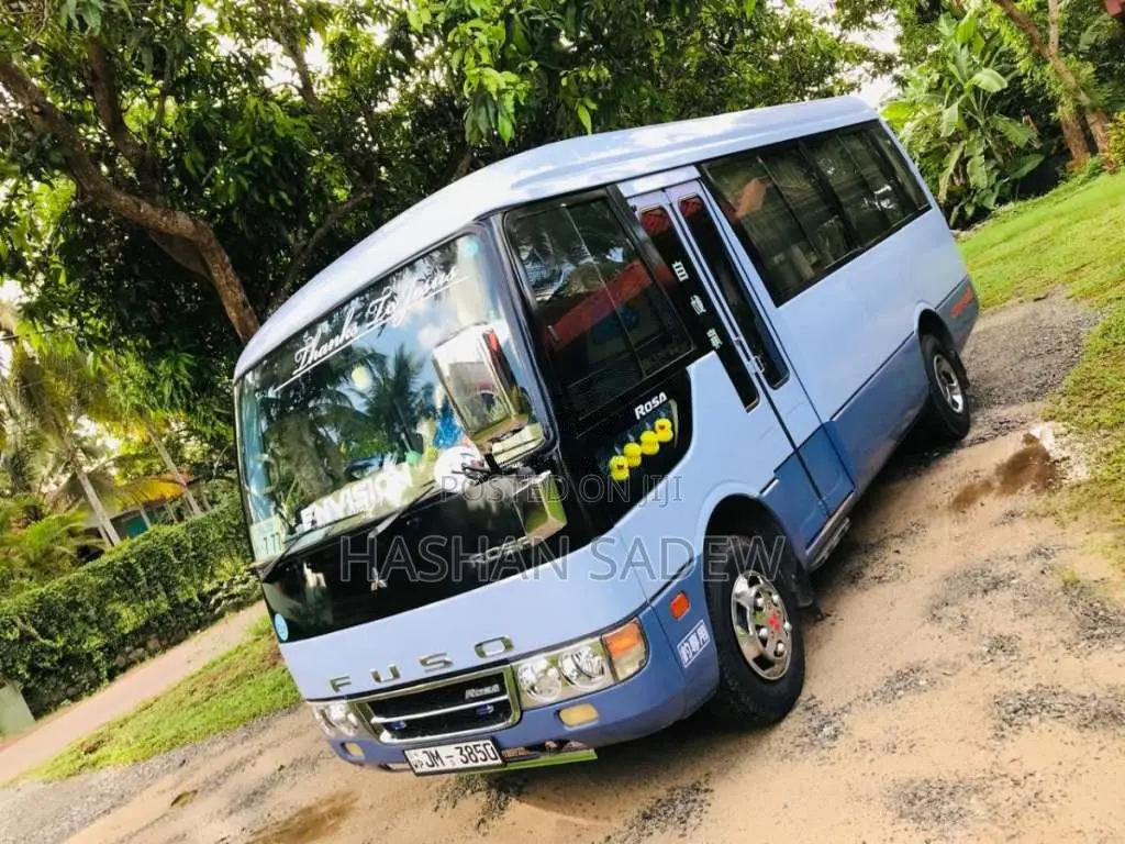 Mitsubishi Rosa 1999 Bus (Used)