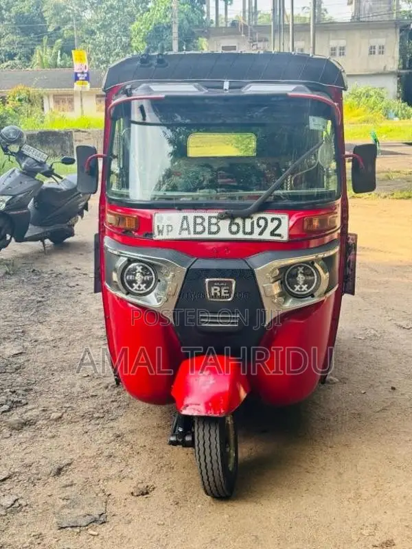 Bajaj RE 205 2013 Three Wheel (Used)