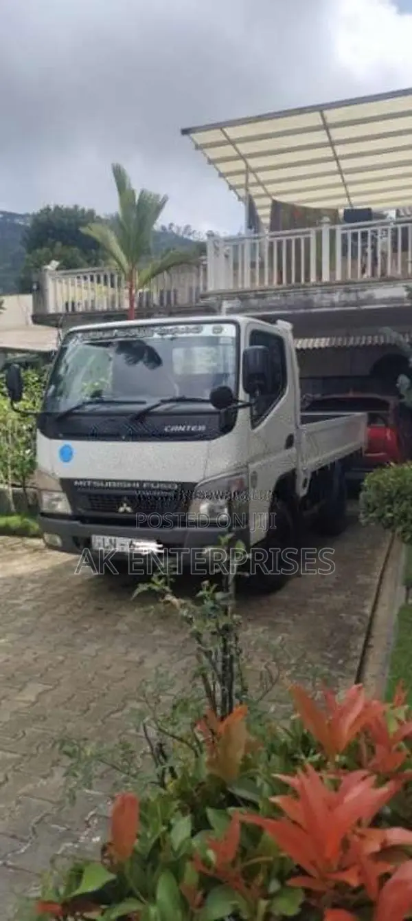 Mitsubishi Canter 2017 Lorry (Used)