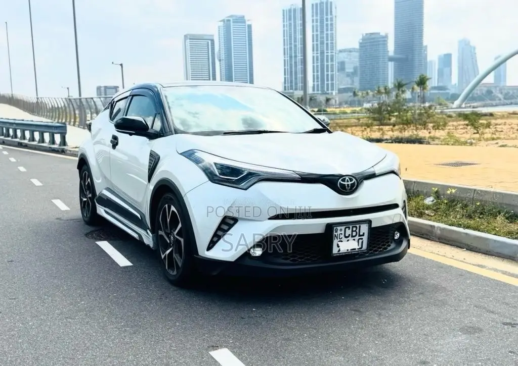 Toyota CHR 2021 SUV (Used)