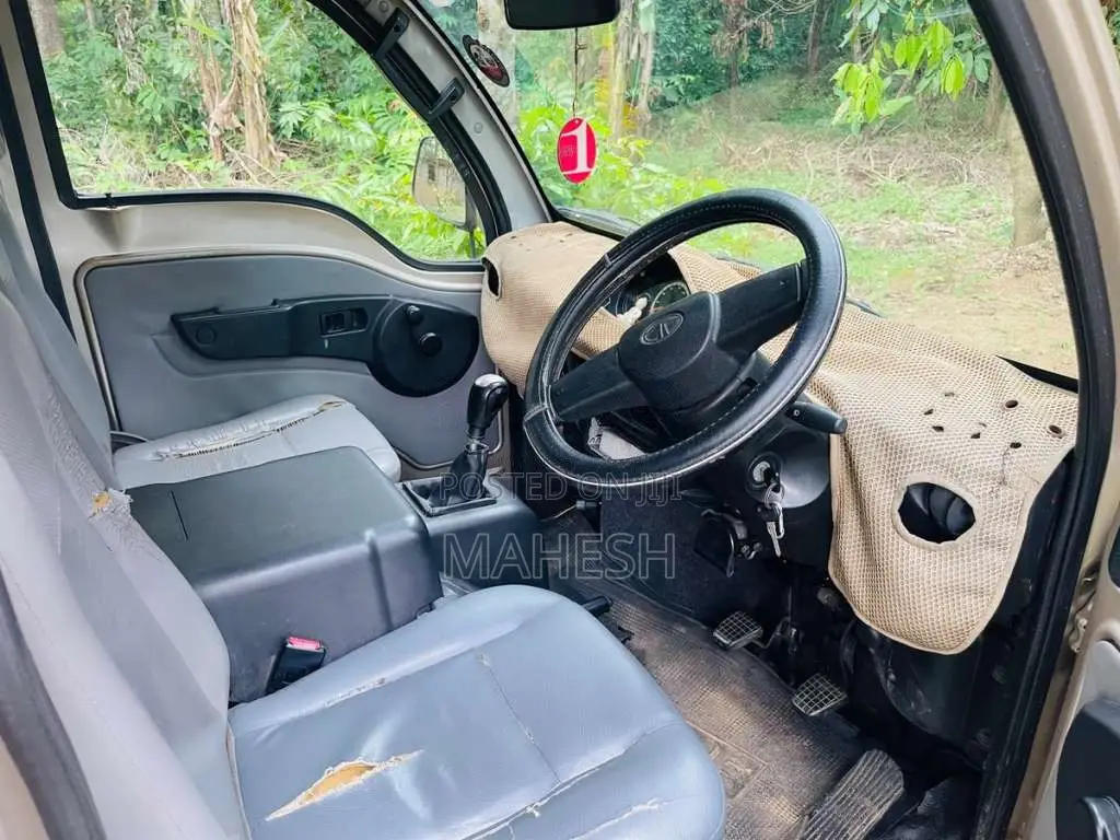Tata Dimo Batta 2016 Lorry (Used)