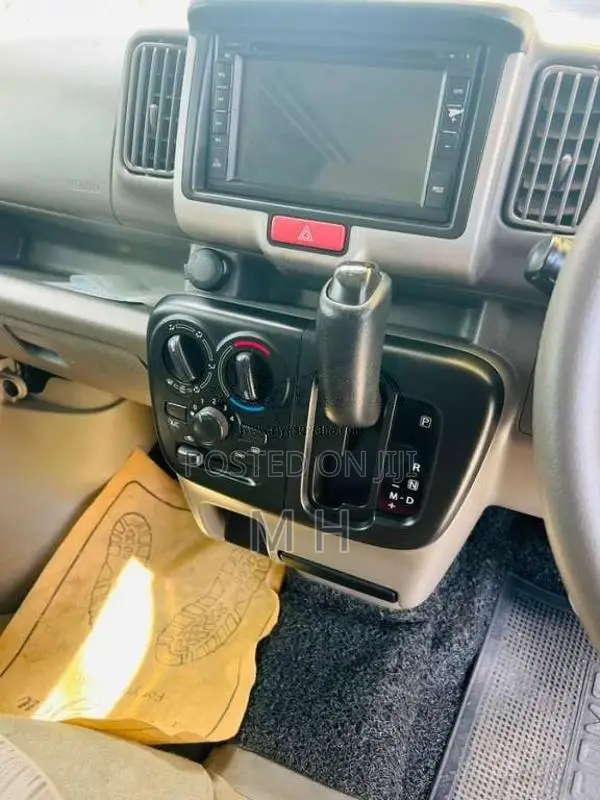 Suzuki Every 2015 Van (Used)