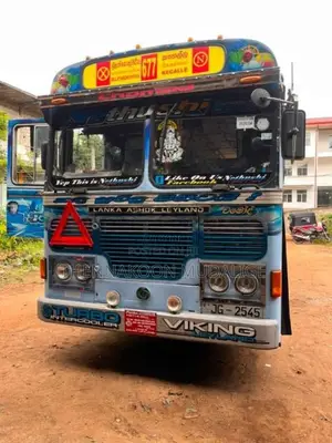 Ashok-Leyland Viking 2004 Bus (Used)