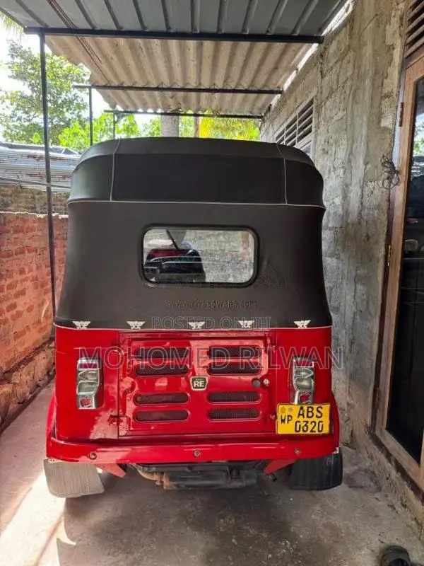 Bajaj 4 stroke 2018 Three Wheel (Used)