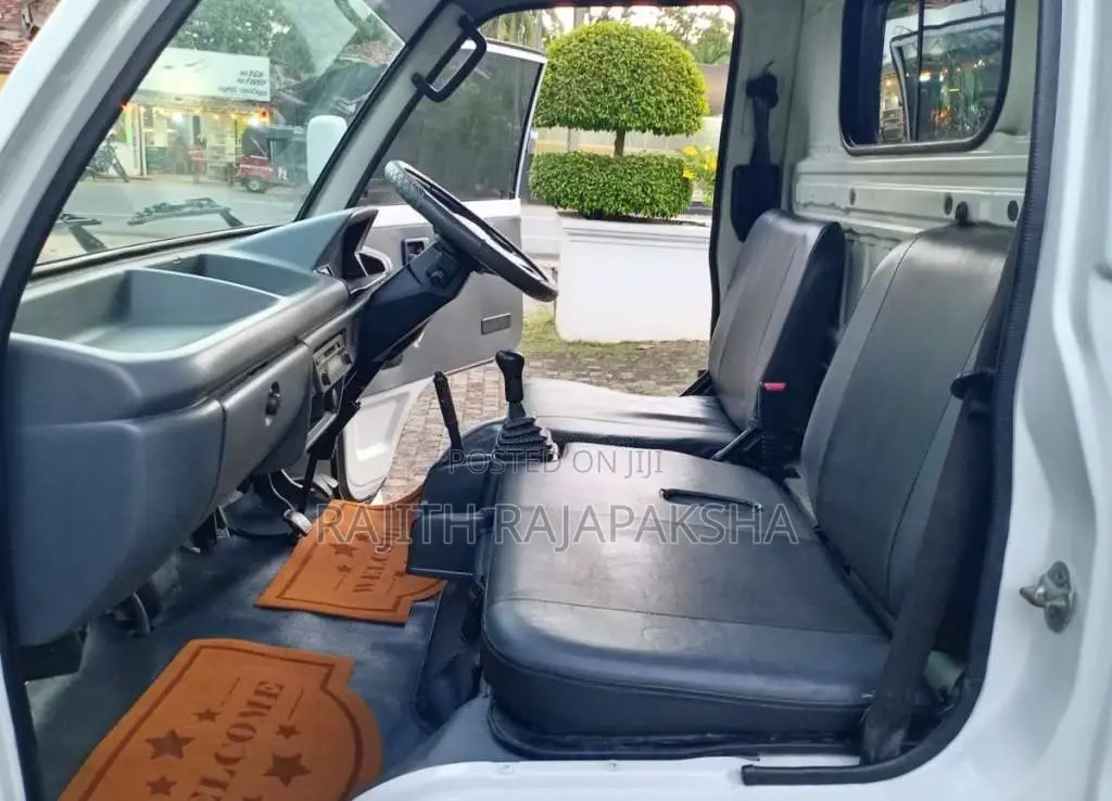 Tata Dimo Batta 2017 Lorry (Used)