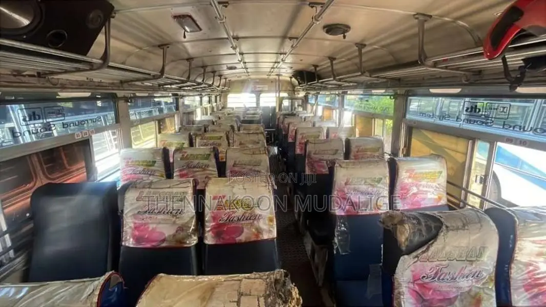 Ashok-Leyland Viking 2004 Bus (Used)