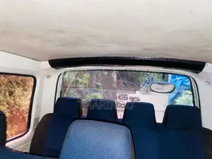 Toyota HIACE 1987 Van (Used)