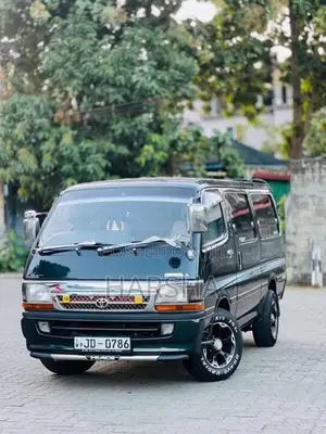 Toyota Dolphin 172 1999 Van (Used)
