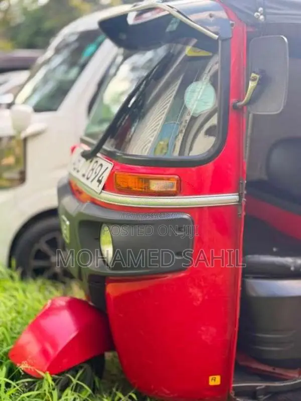 Bajaj RE 2015 Three Wheel (Used)