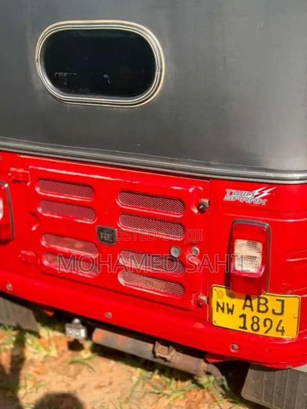Bajaj RE 2015 Three Wheel (Used)
