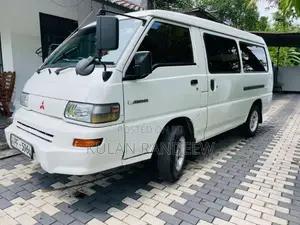 Mitsubishi Po15 2014 Van (Used)
