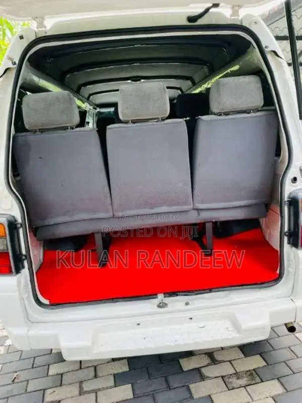 Mitsubishi Po15 2014 Van (Used)