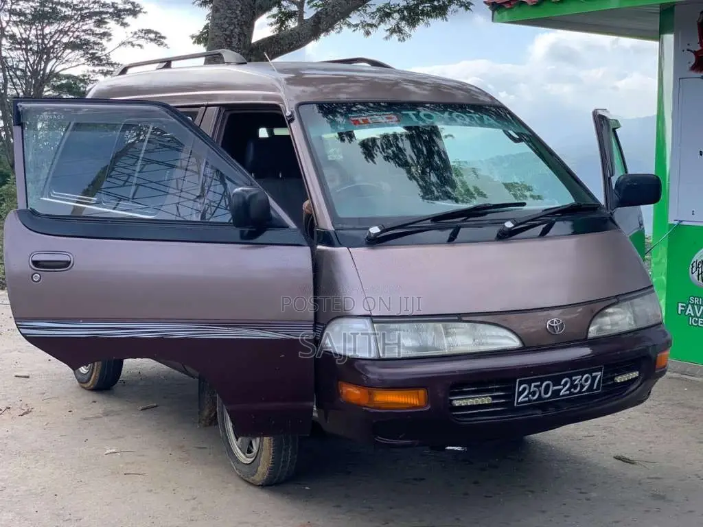 Toyota CR27 1994 Van (Used)