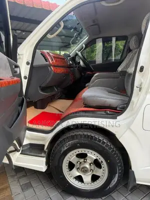 Toyota SUPER GL UPDATE 2013 Van (Used)