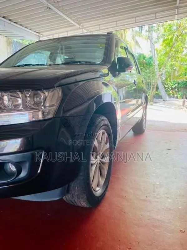Suzuki Vitara 2012 SUV (Used)
