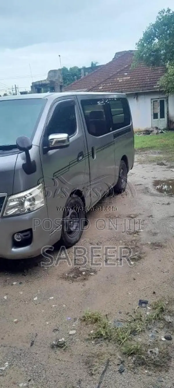Nissan NV350 2013 Van (Used)