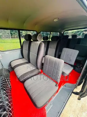 Toyota Dolphin 1990 Van (Used)
