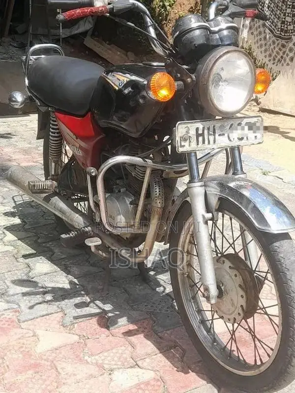Bajaj Boxer 2003 Motorbike (Used)